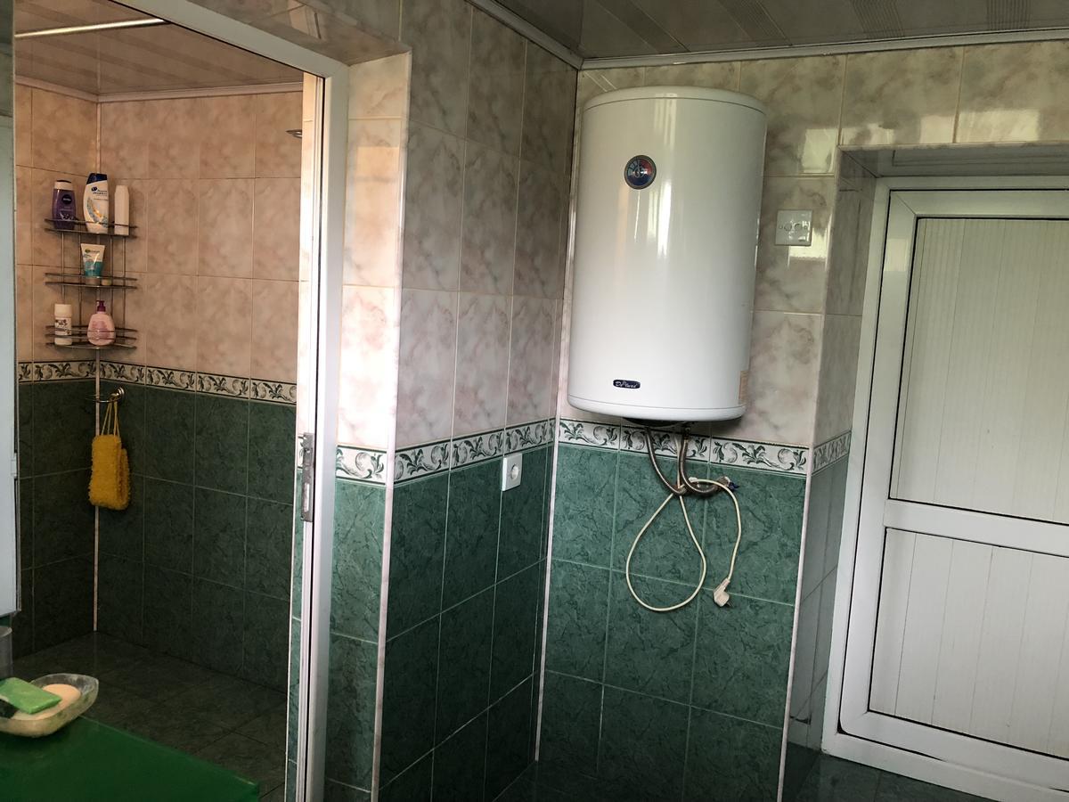 Shaki Host House Bed & Breakfast Sheki Exterior photo