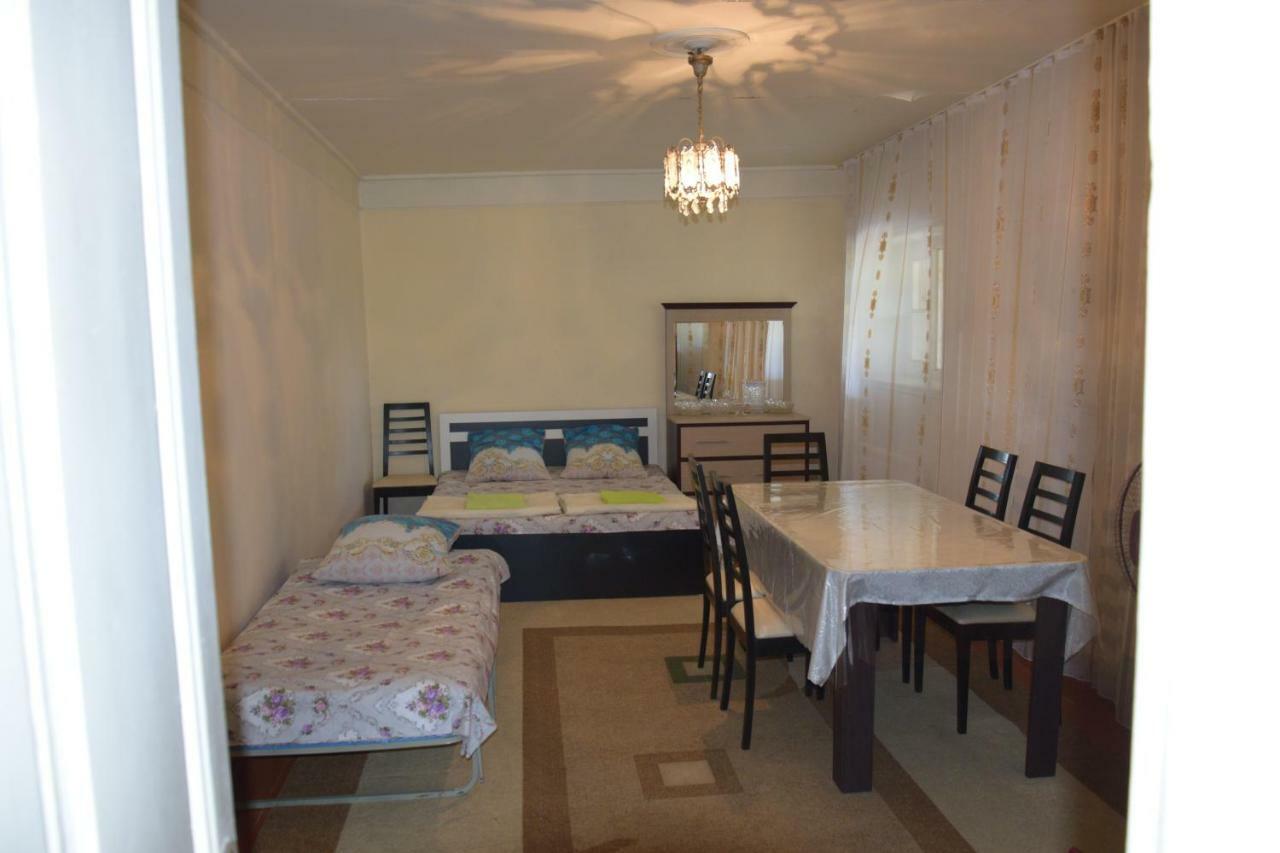 Shaki Host House Bed & Breakfast Sheki Exterior photo